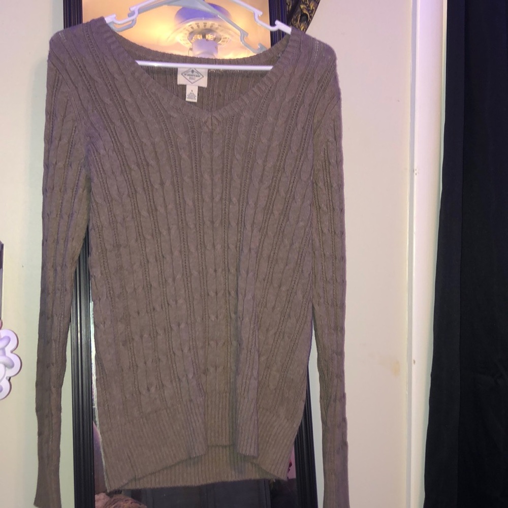 brown sweater